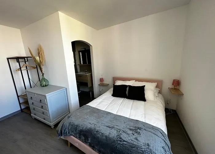 Plein Centre, Parking Jardin 4 Holiday home